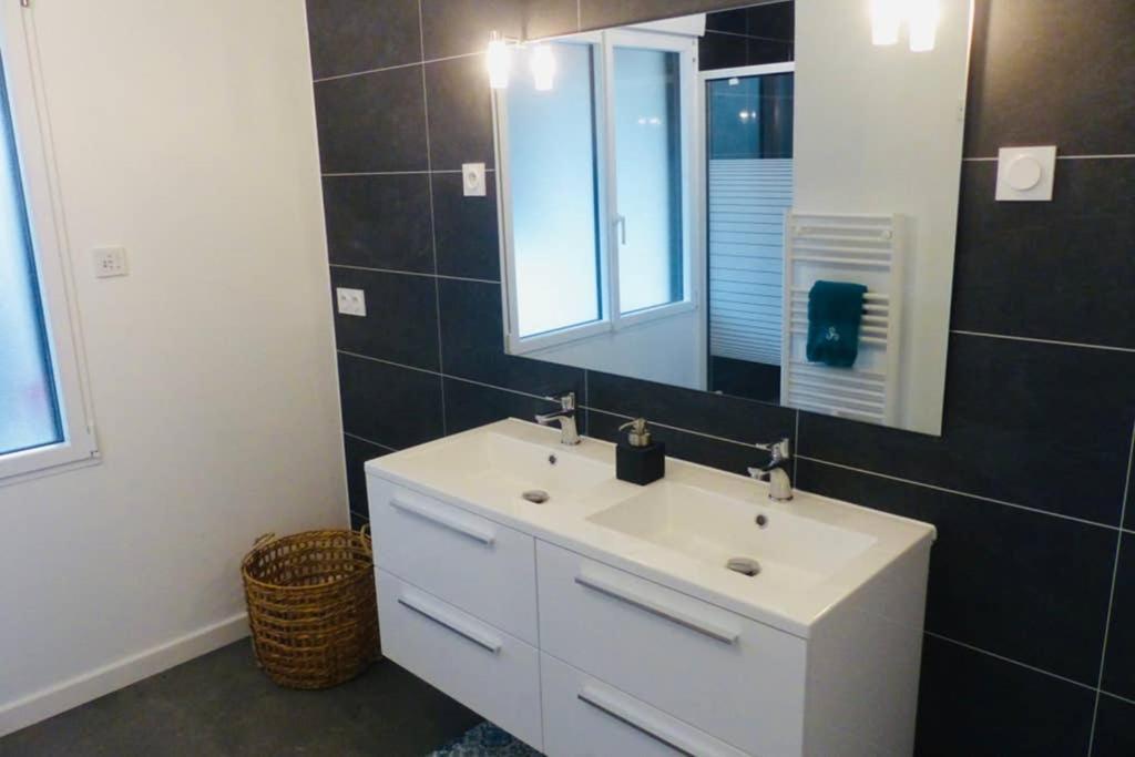 Maison Avec Spa Cote De Granit Rose Trégastel Exteriör bild