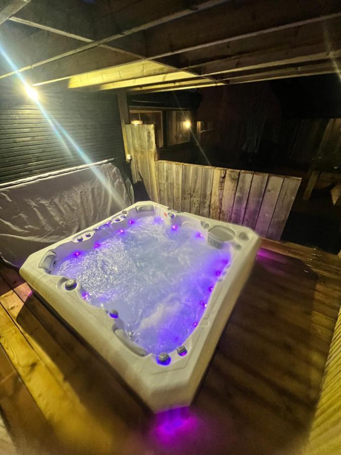 Maison Avec Spa Cote De Granit Rose Trégastel Exteriör bild